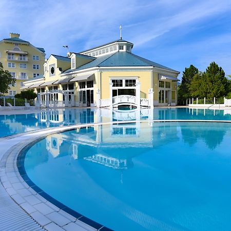 Disney Newport Bay Club Chessy  Exterior photo